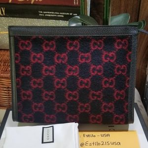 Gucci GG Zipped Wool Pouch Large